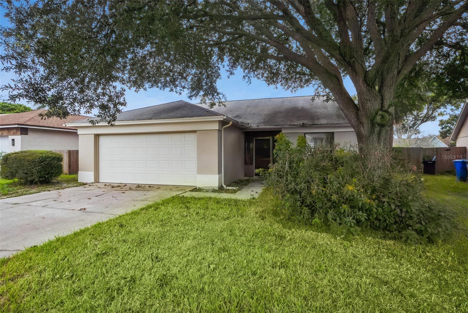 1008 Olliff Way — photo