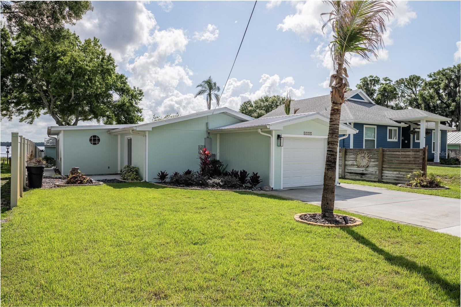 6125 Lake Lizzie Drive — photo