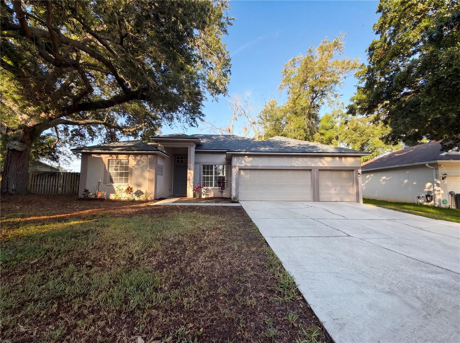 203 Taylor Bay Lane — photo