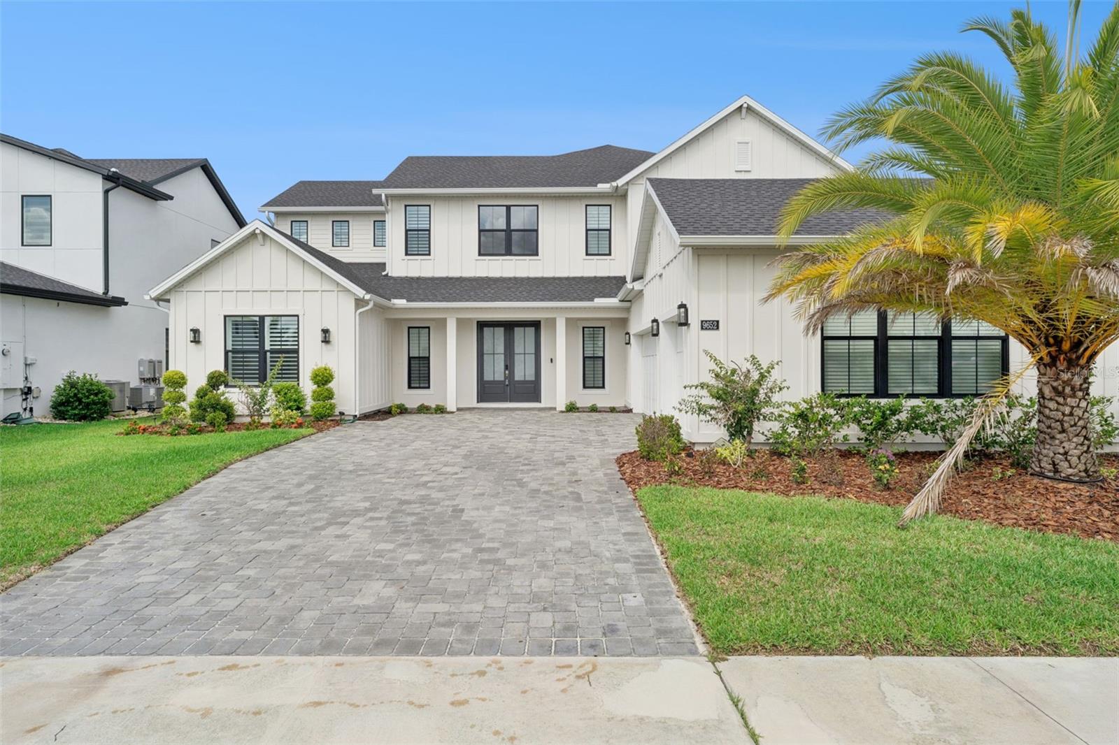 9652 English Laurel Court — photo