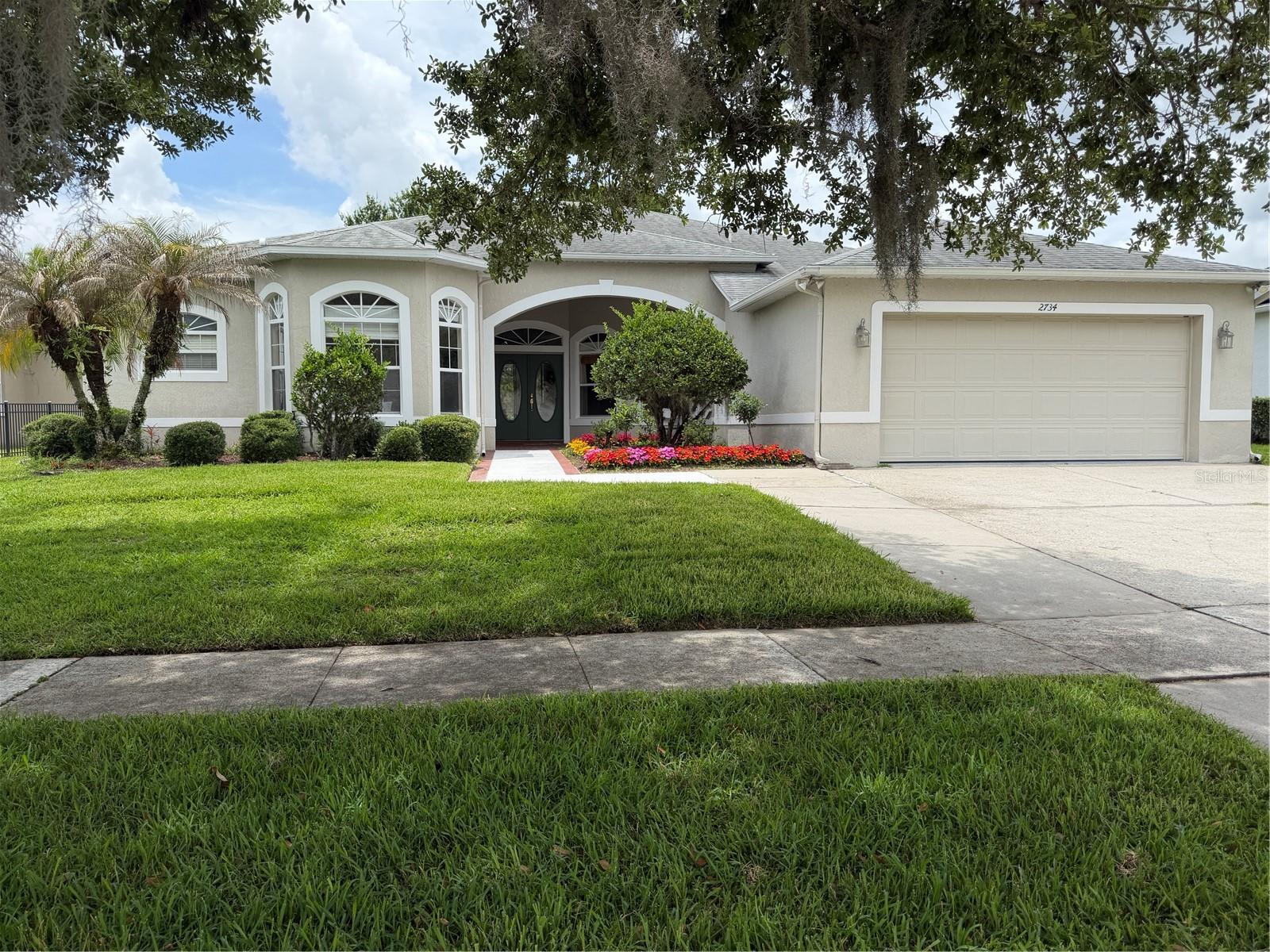 2734 Windsorgate Lane — photo