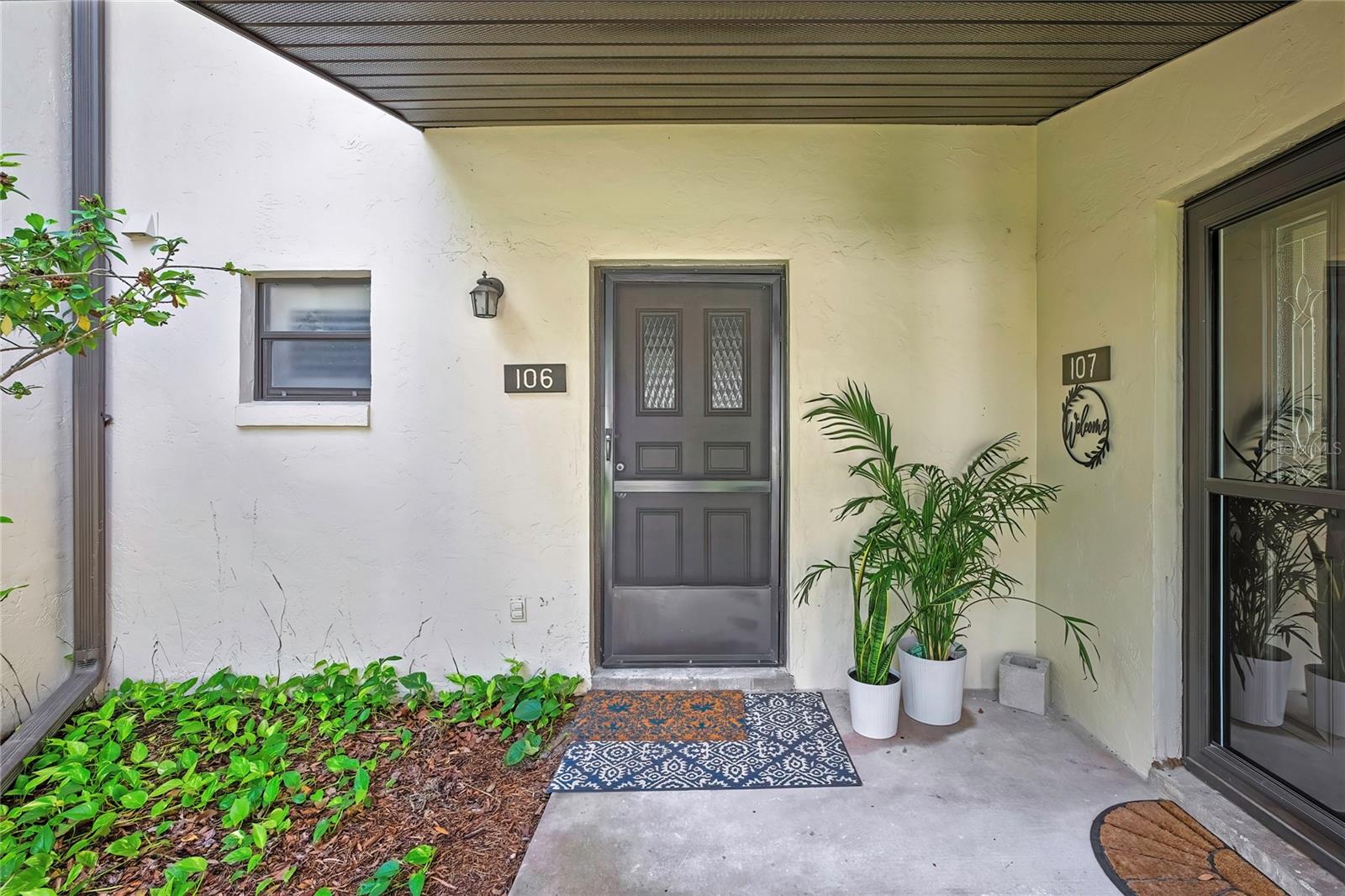 1637 SE Paradise Circle 106 — photo