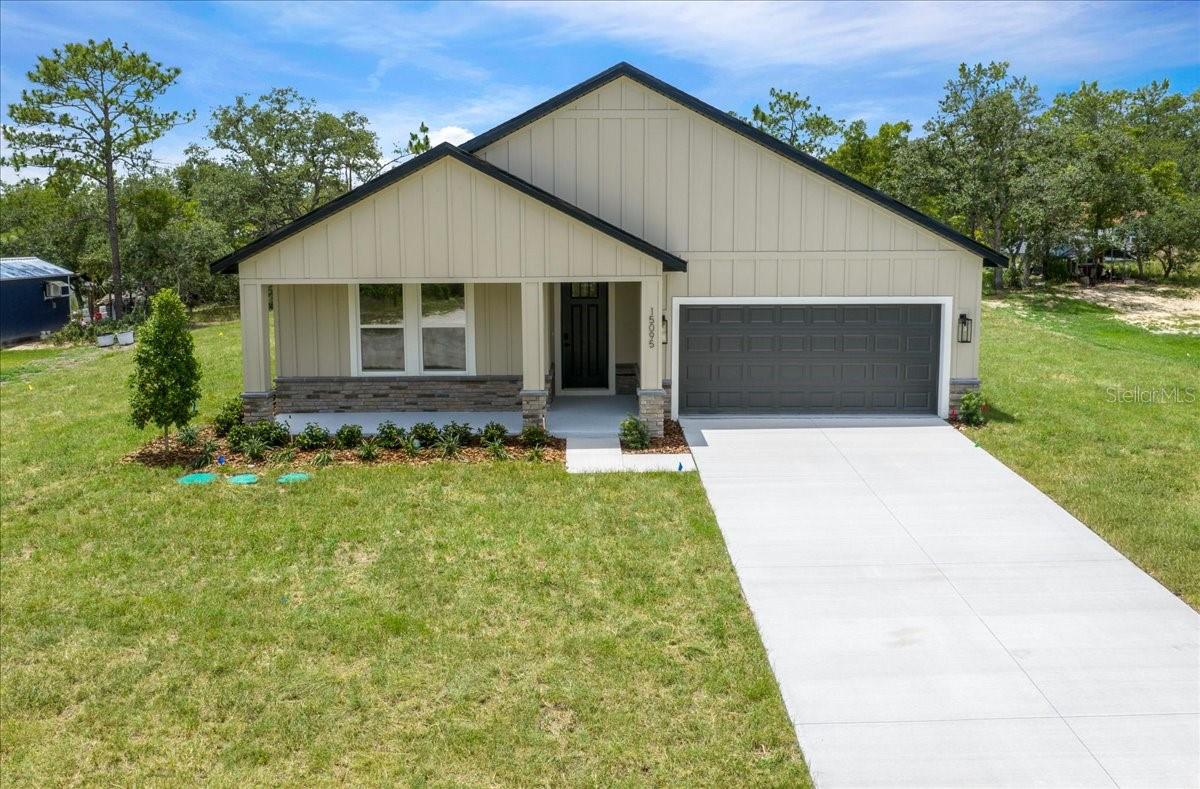 15095 Snowy Owl Avenue — photo