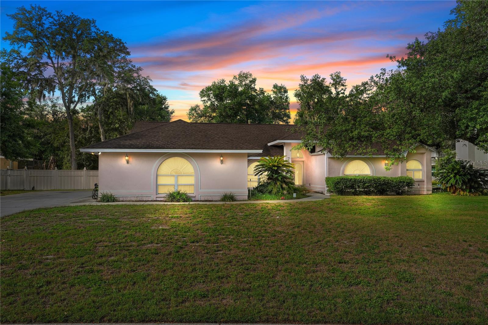 7222 Stanford Dr — photo