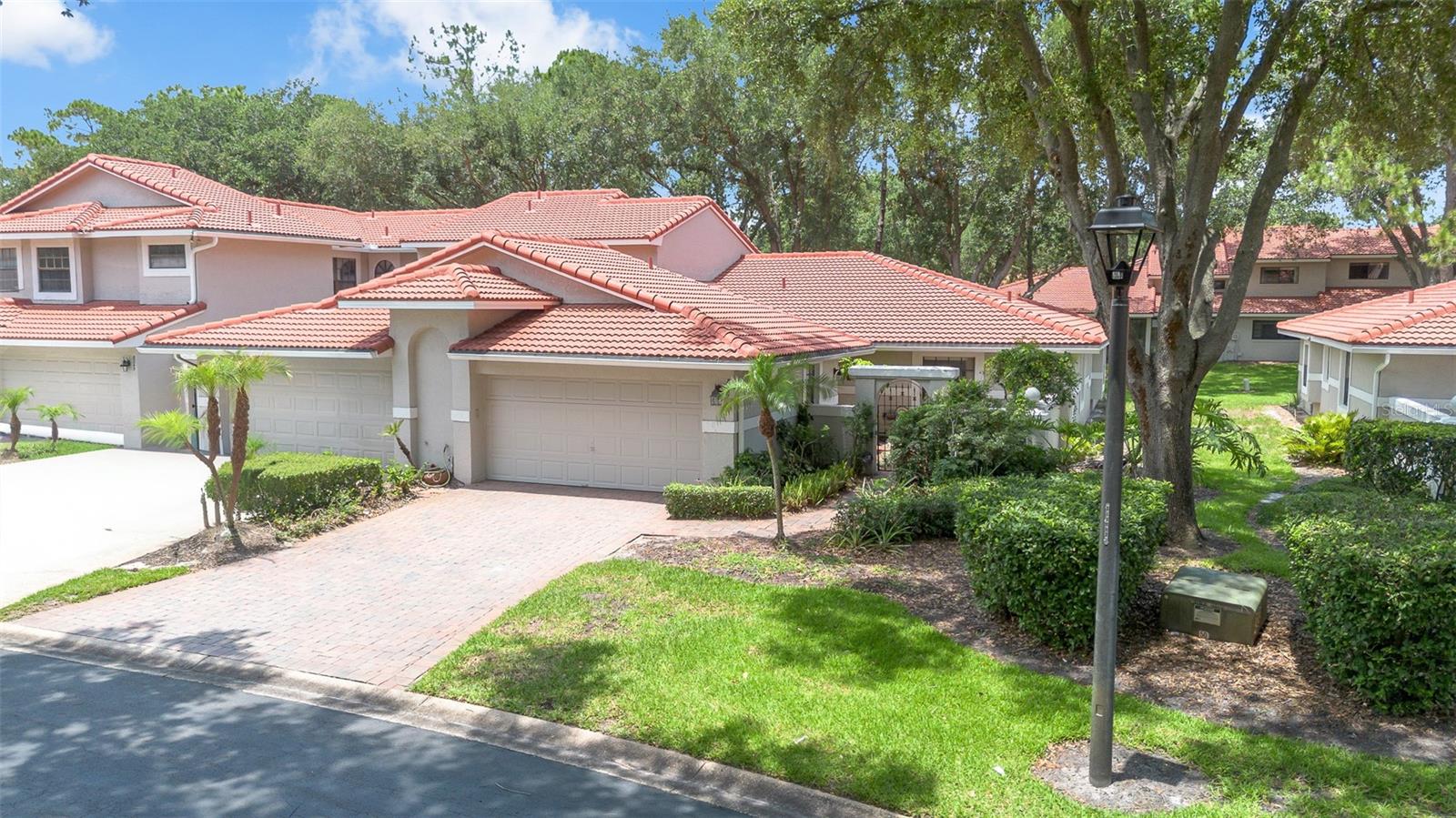 8237 Breeze Cove Lane — photo