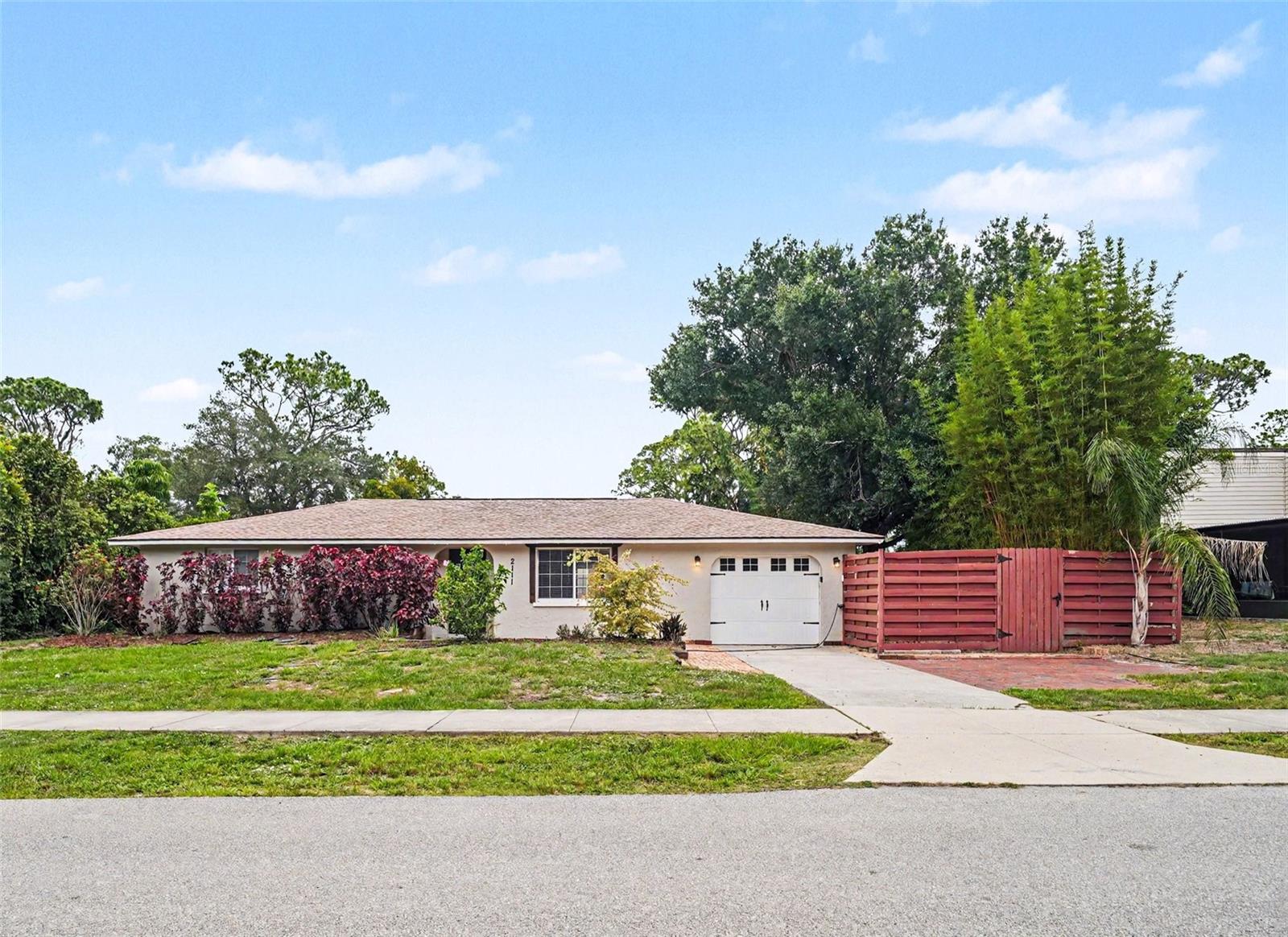2111 Fairfield Avenue — photo