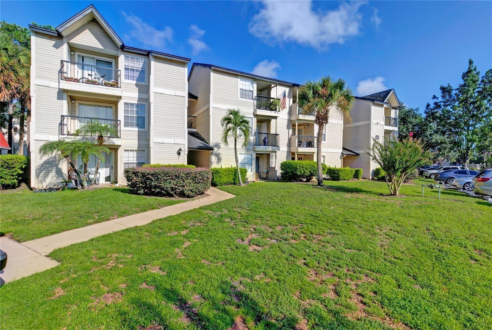 1964 Lake Atriums Circle 171 — photo