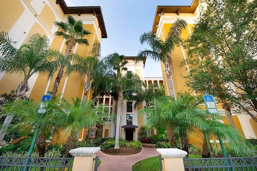 12538 Floridays Resort Dr Drive 201 C — photo