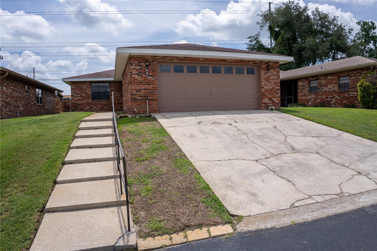 661 Lake Carolyn Circle — photo