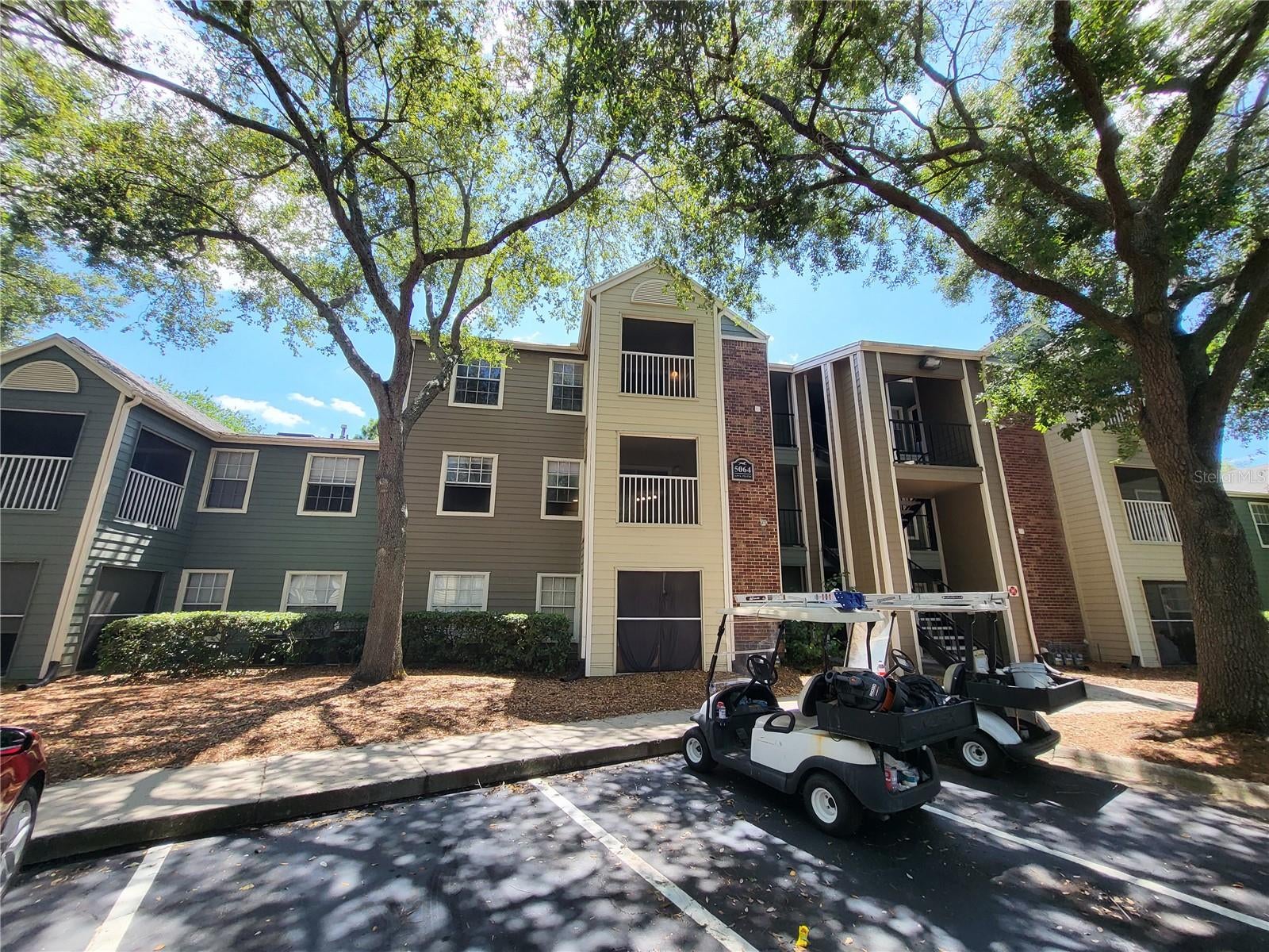 Home in ORLANDO, FL 32839 — photo 2