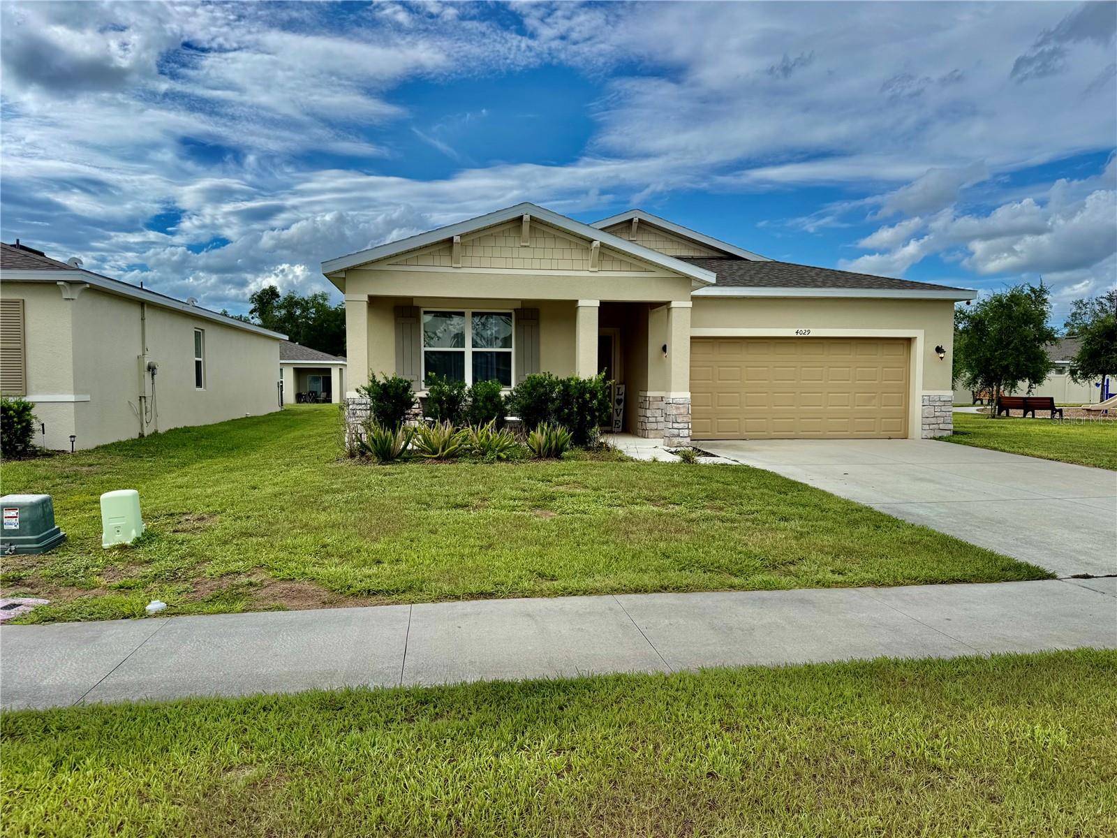 4029 Mayhill Loop — photo