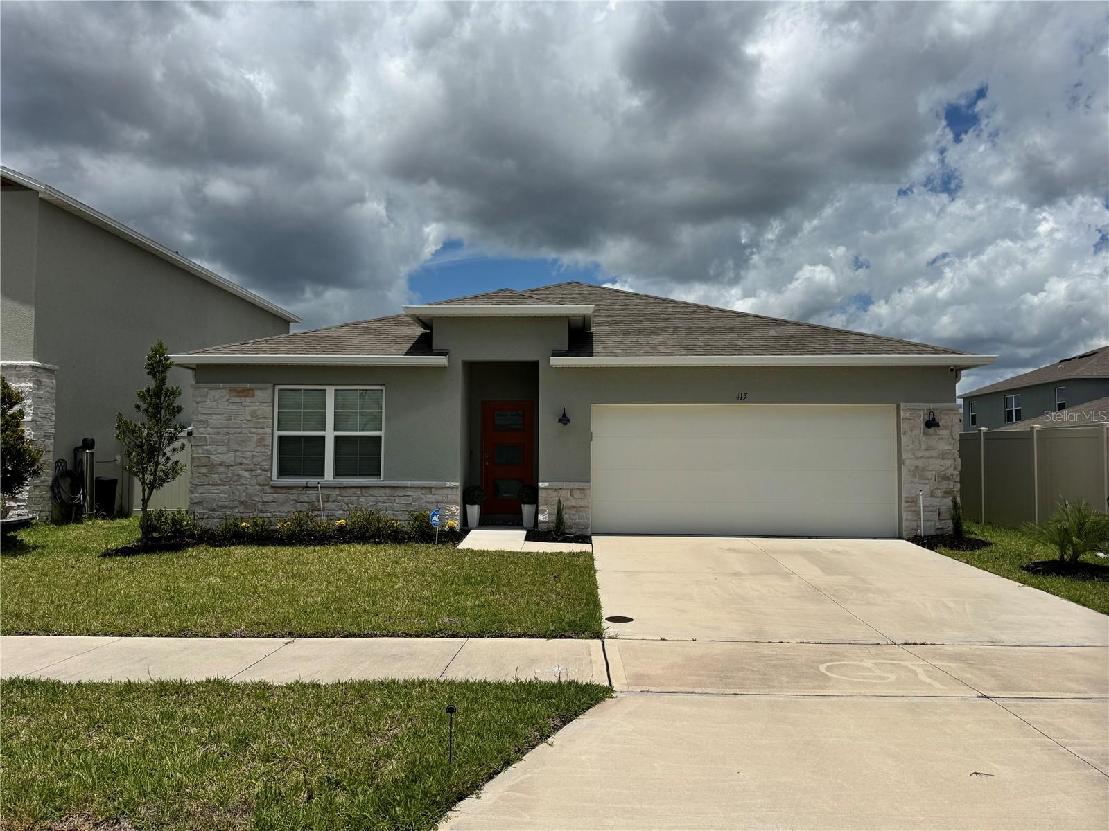 415 Talisi Loop — photo