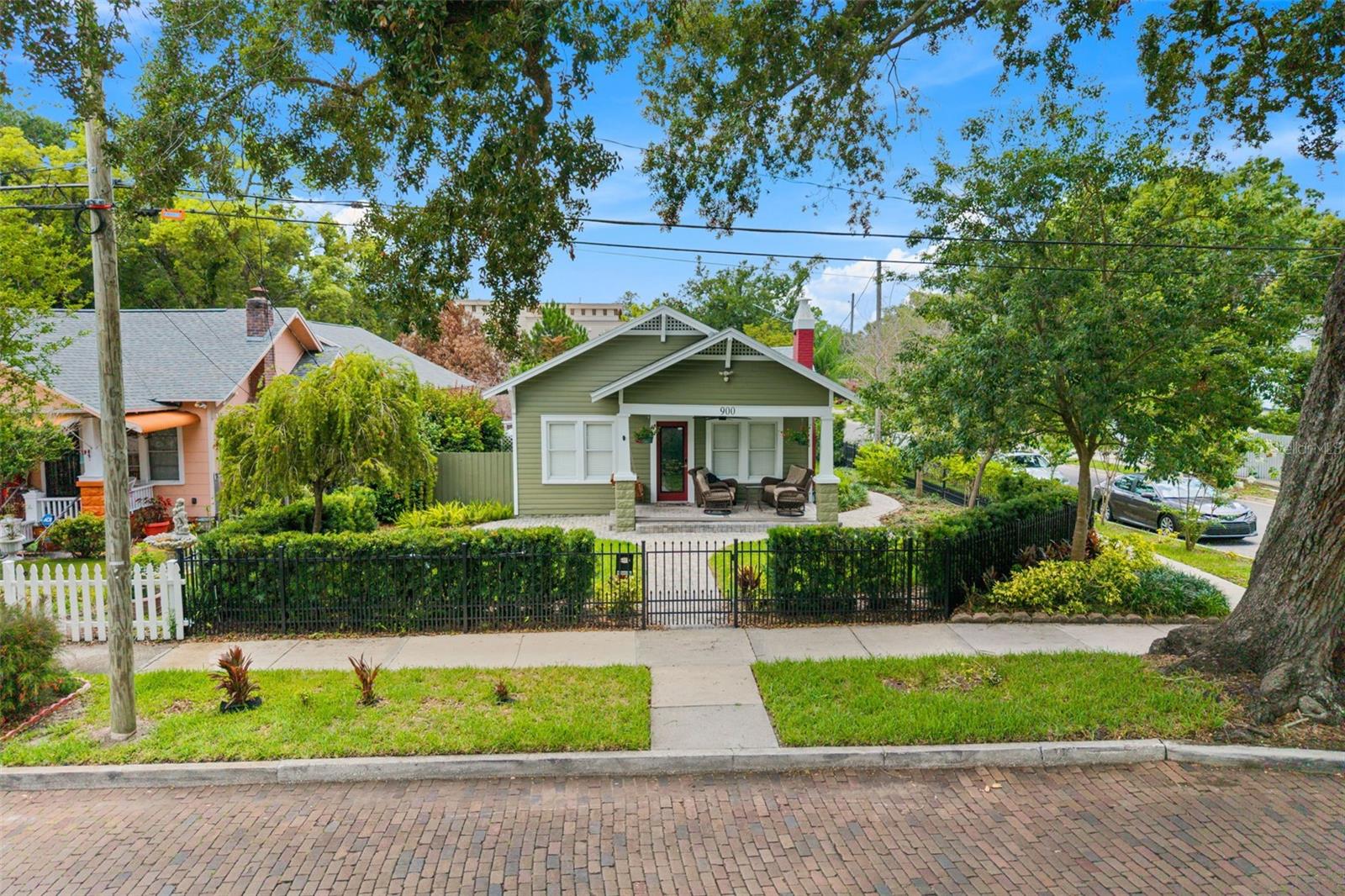 900 E Pine Street — photo