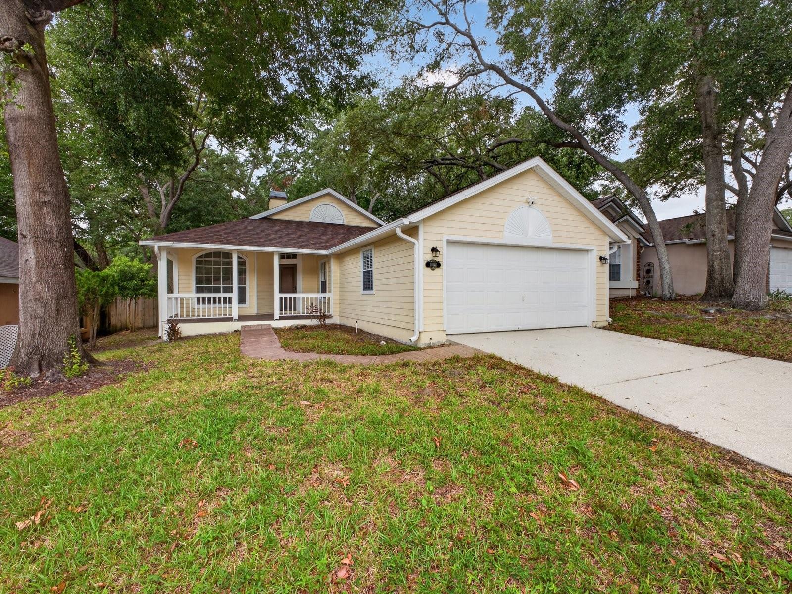 1008 Royal Oaks Drive — photo