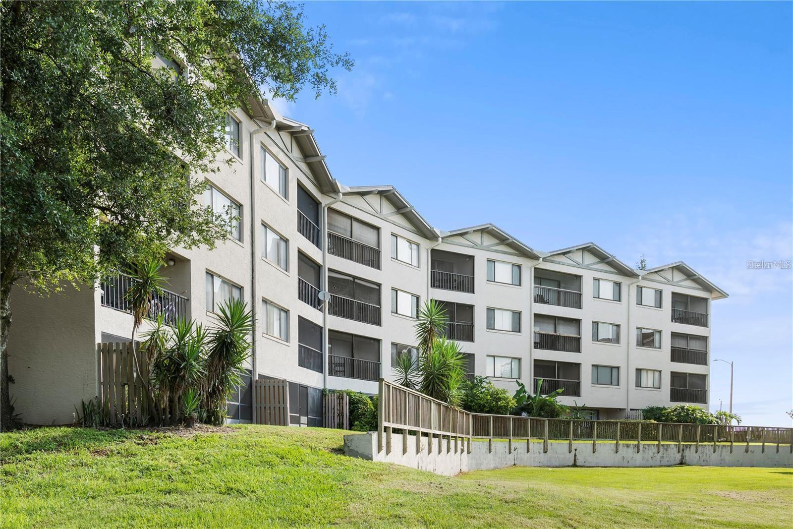 1054 Lotus Cove Court 633 — photo