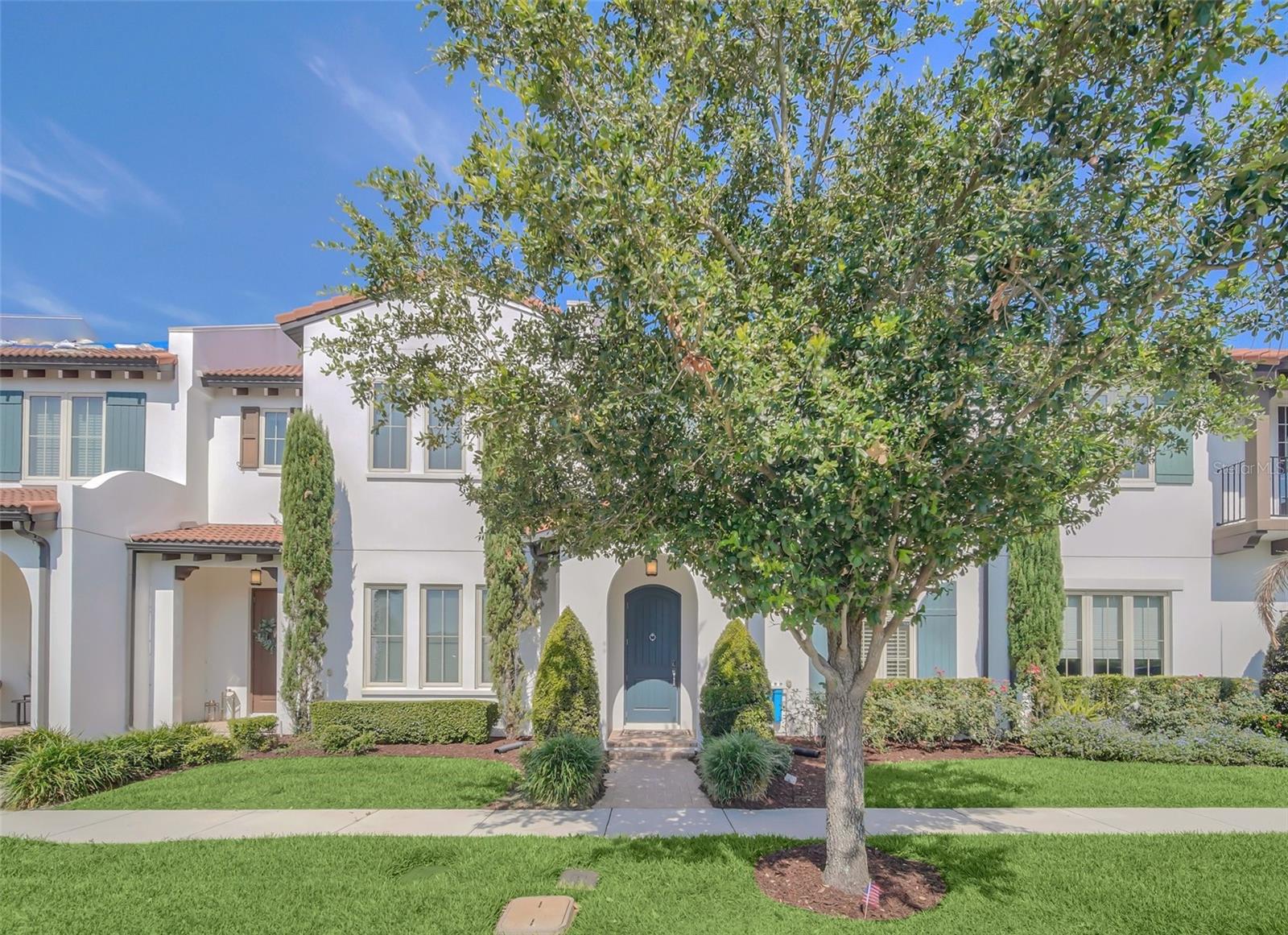 8878 Bismarck Palm Drive — photo