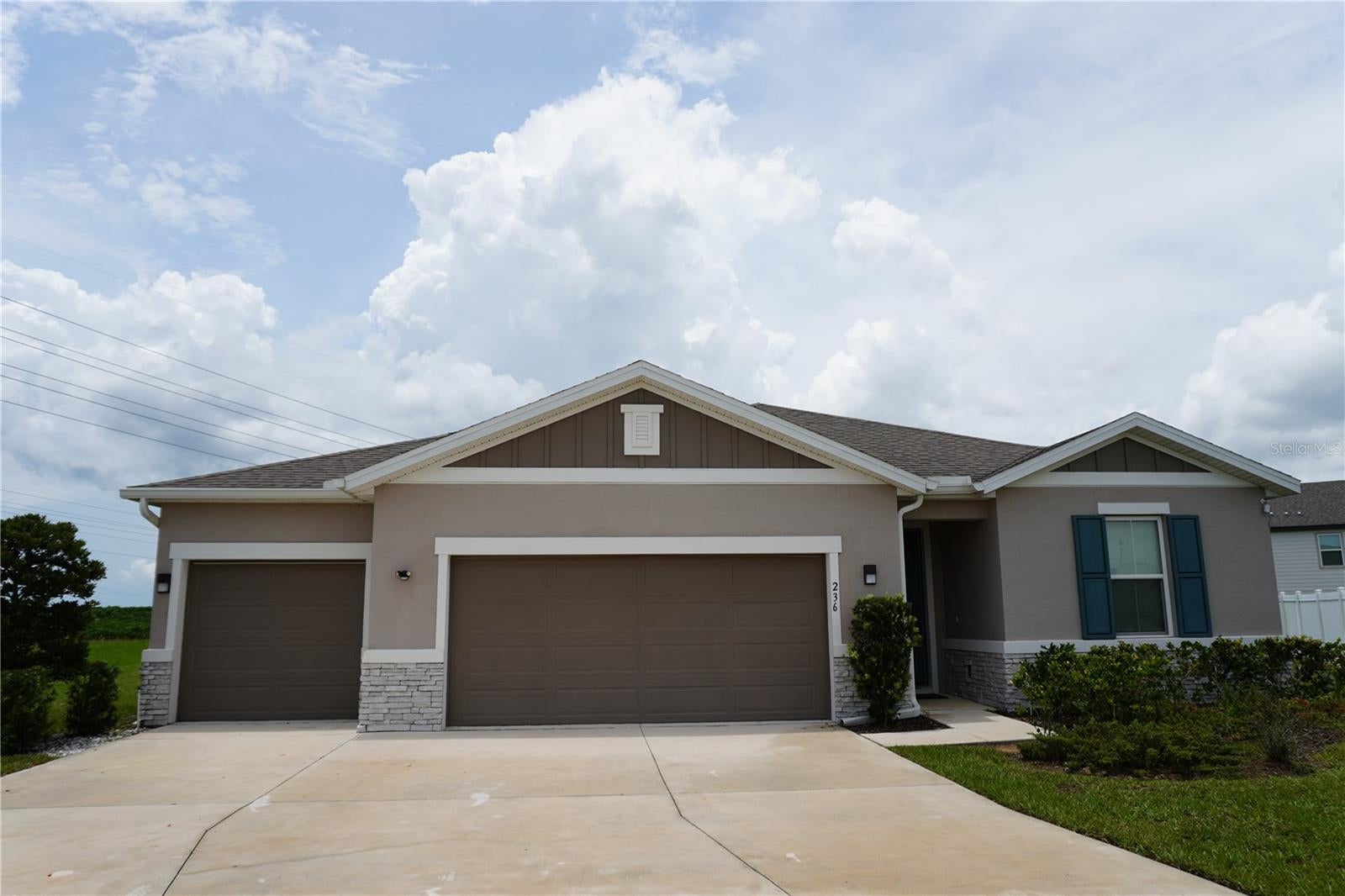 236 Hillcrest Drive — photo