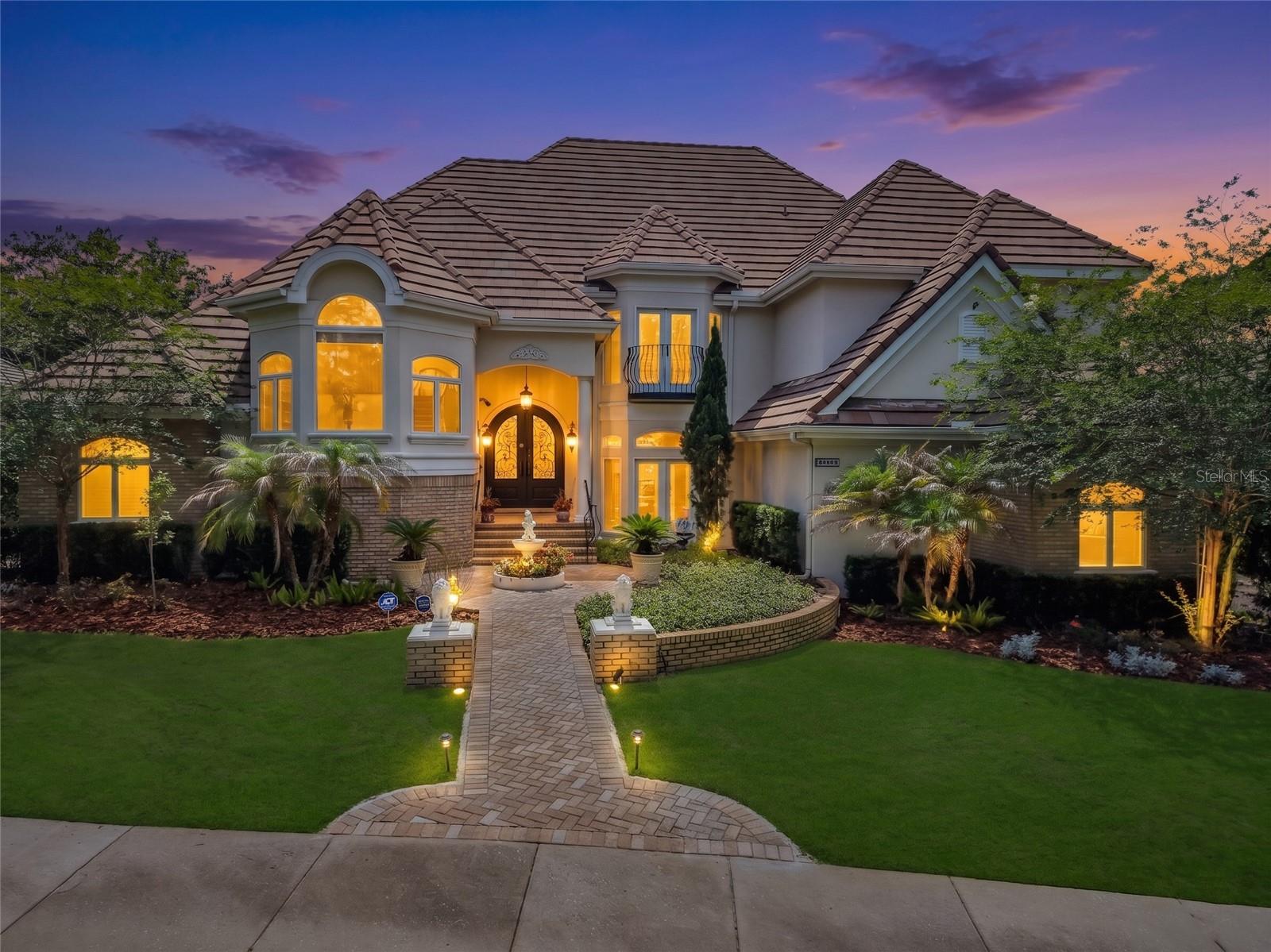 2204 Cairns Court — photo