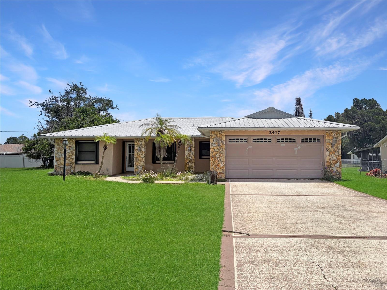 2417 Travelers Palm Drive — photo