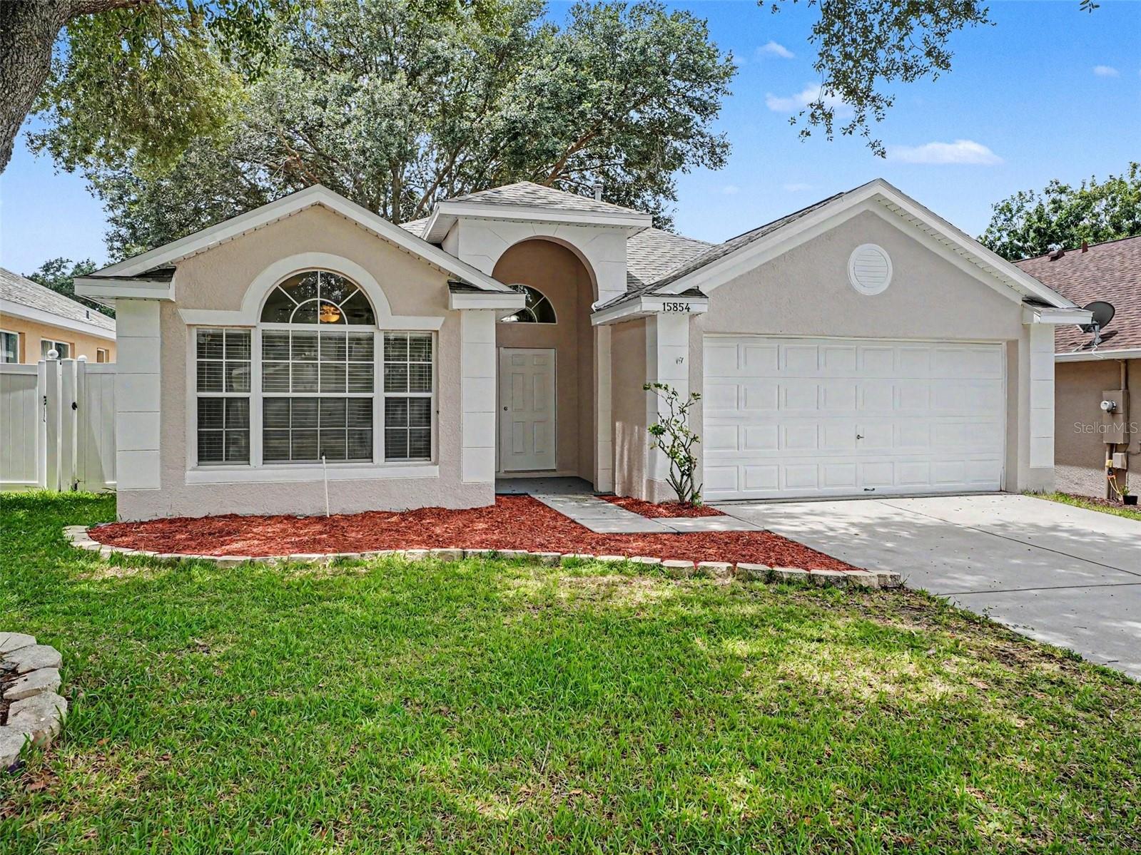 15854 Bay Vista Drive — photo