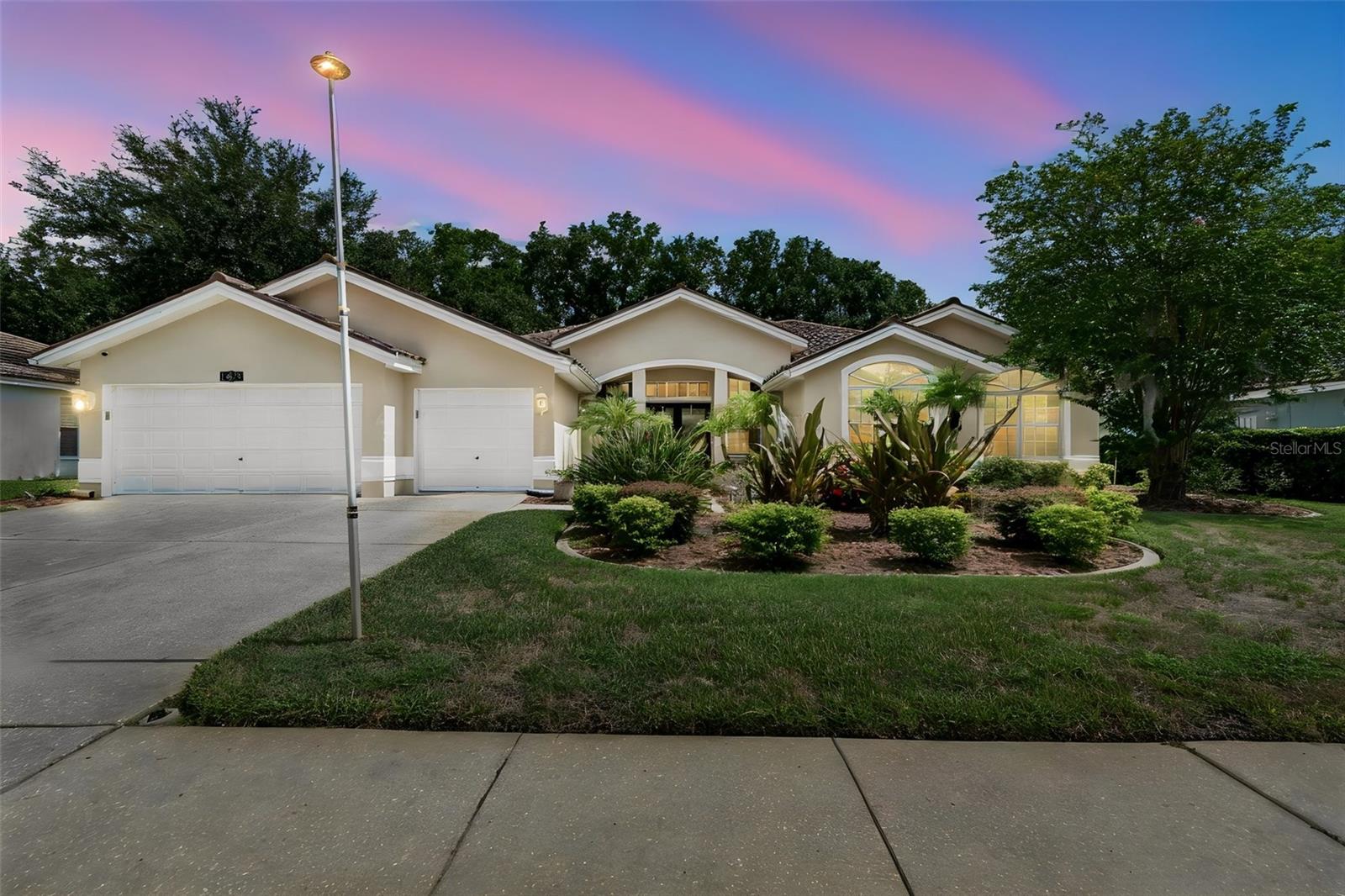 1230 Berkshire Lane — photo