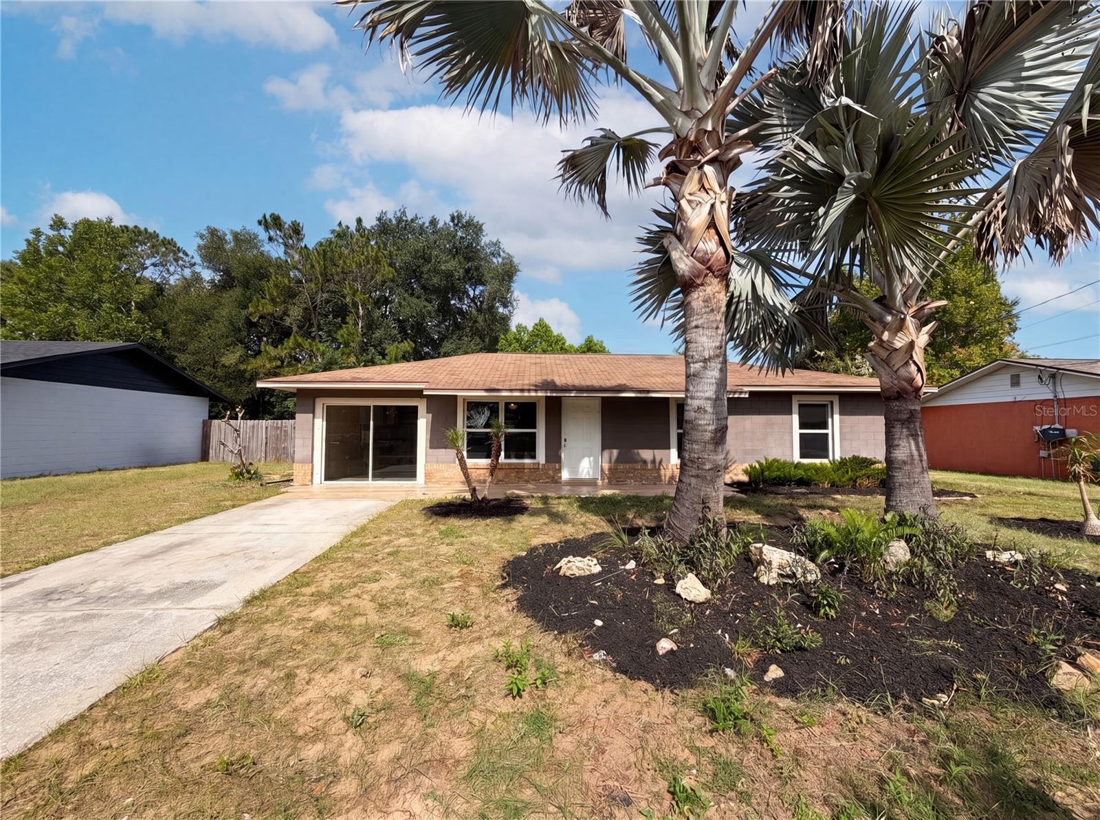 505 Oak Drive — photo