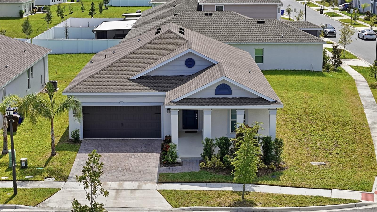 1374 Brentwood Drive — photo