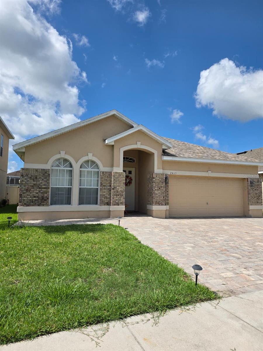 Home in ORLANDO, FL 32824 — photo 2