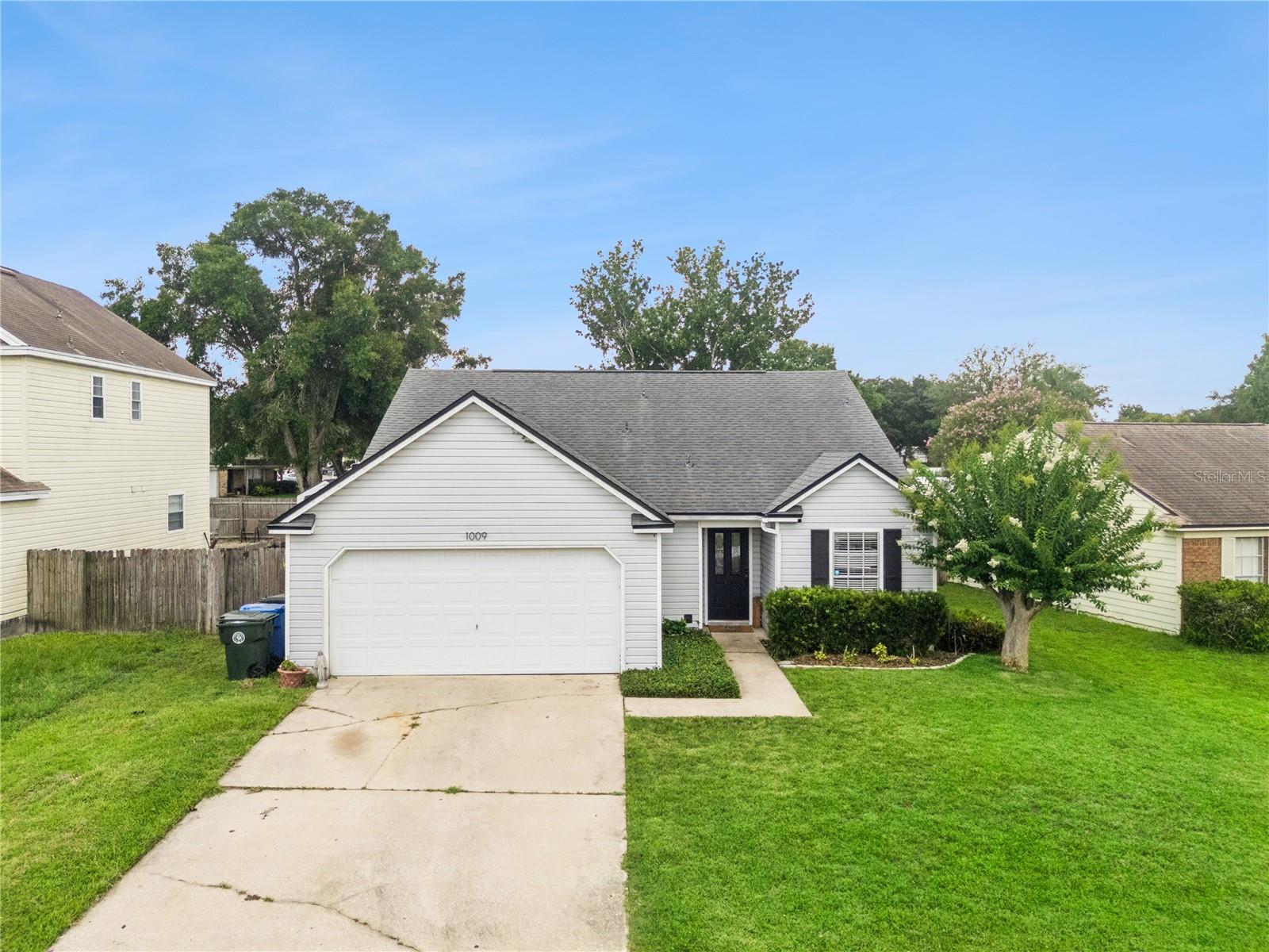 1009 McCully Court — photo