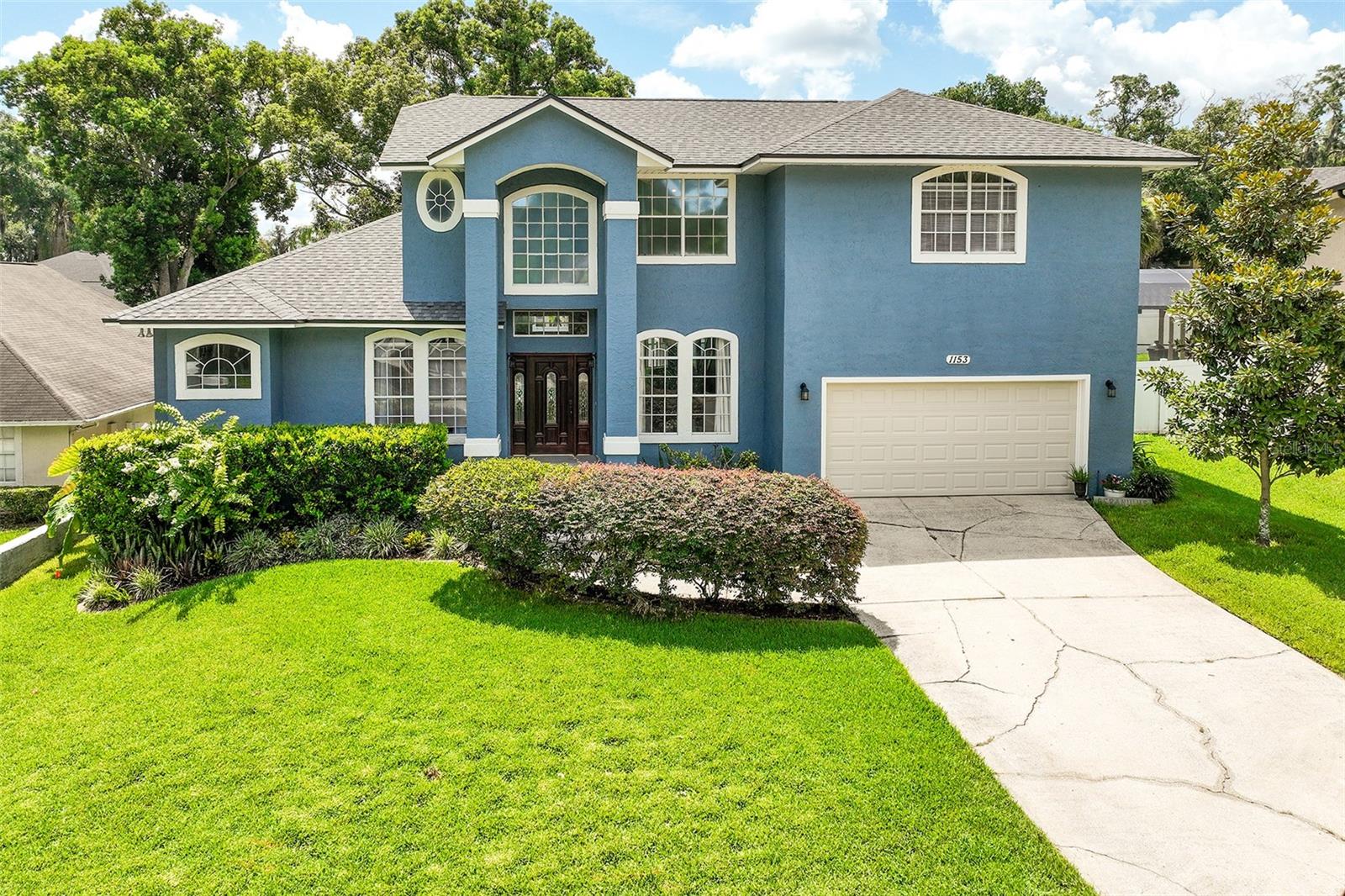1153 Oak Tree Circle — photo