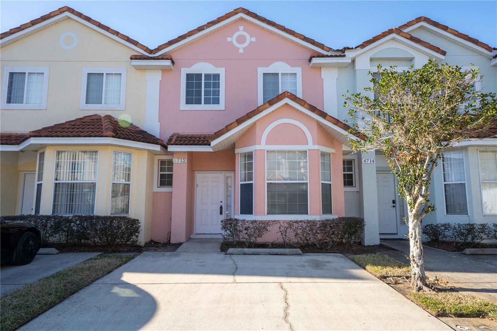 4712 Hemingway House Street — photo
