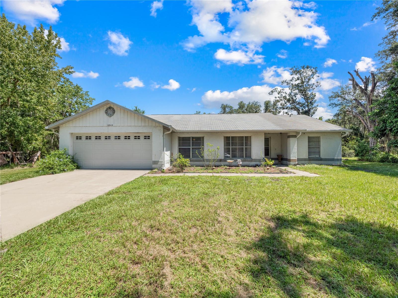 5845 Lake Lizzie Drive — photo