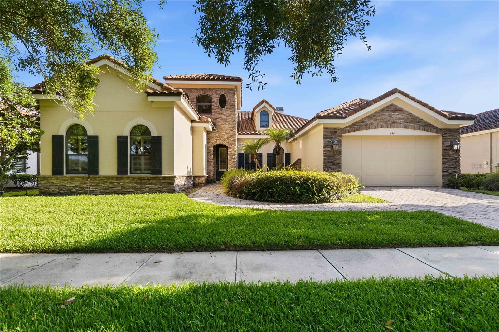 1298 Bella Vista Circle — photo