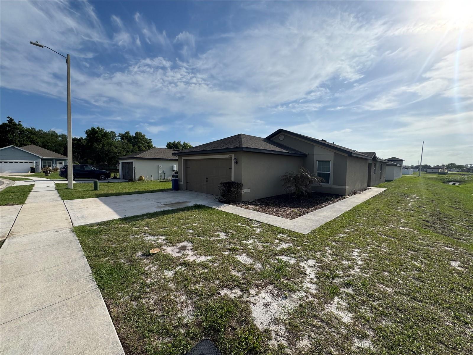 233 Kensington View Boulevard — photo