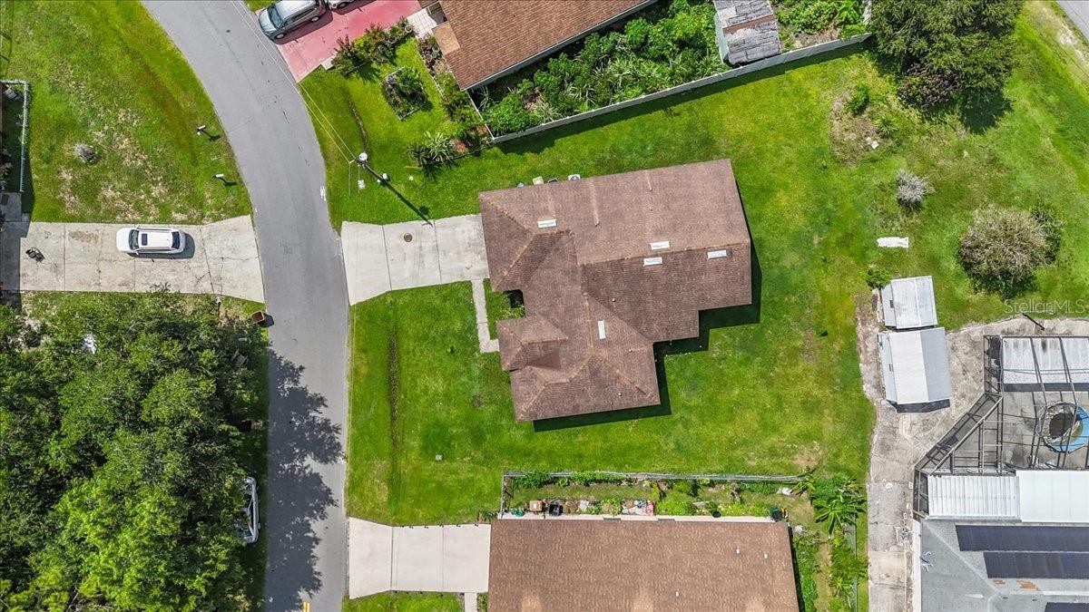 1147 Doncaster Court — photo