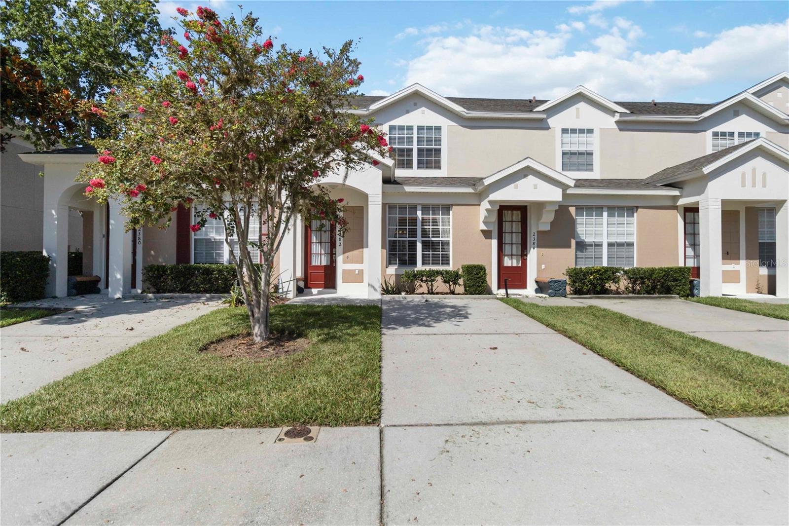 2382 Silver Palm Drive E — photo