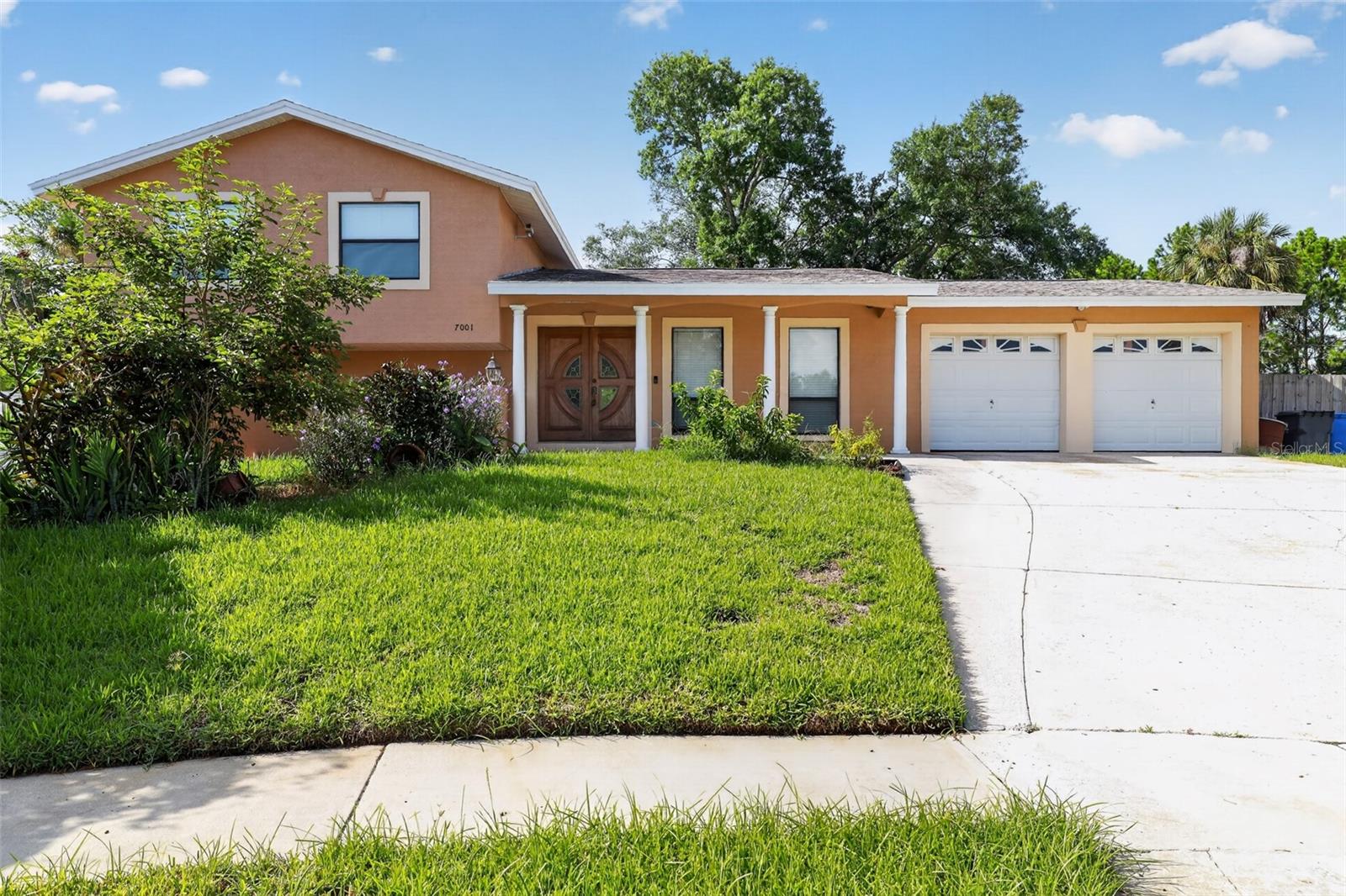 7001 Baywood Court — photo