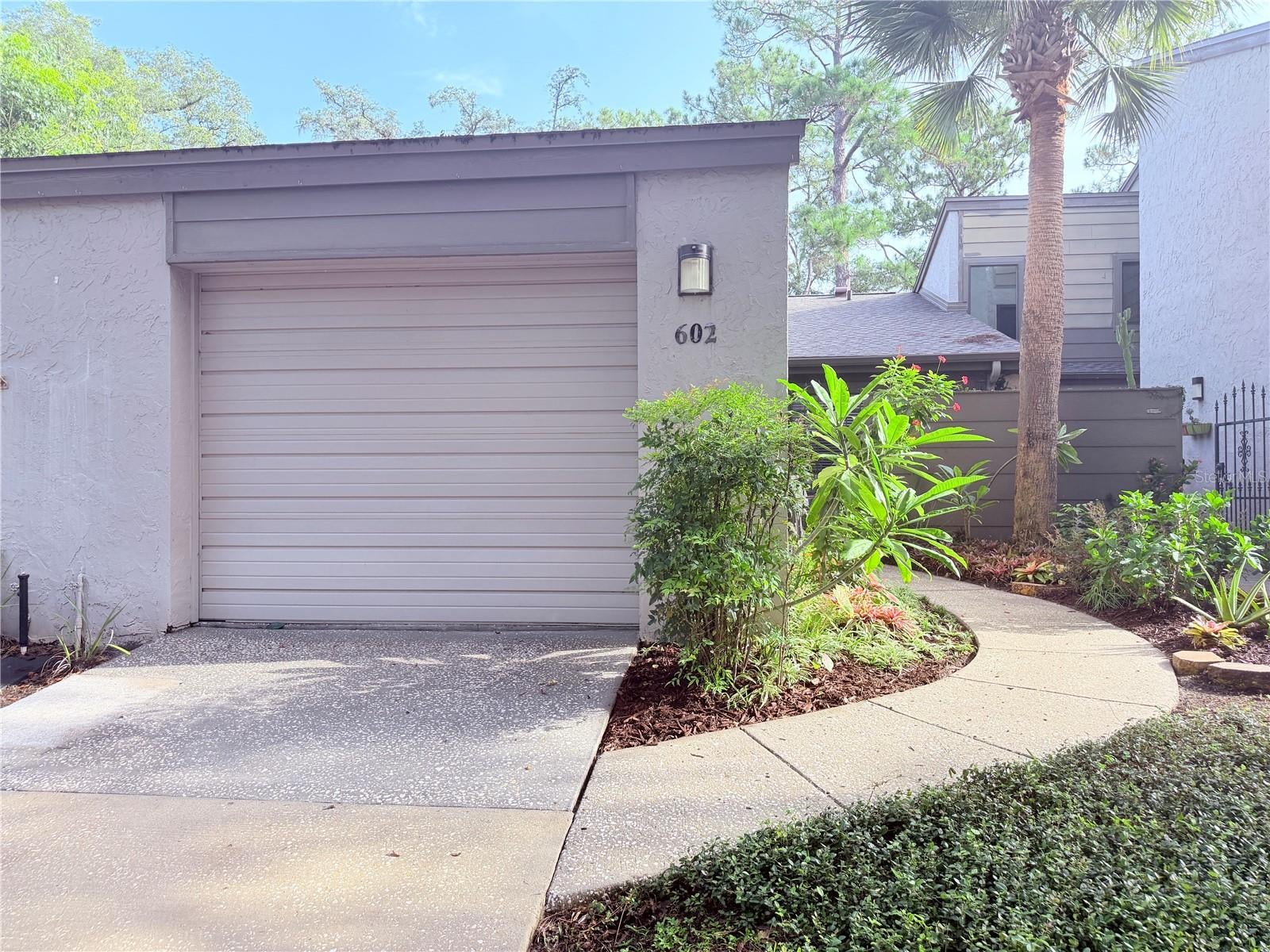 602 Woodridge Drive — photo