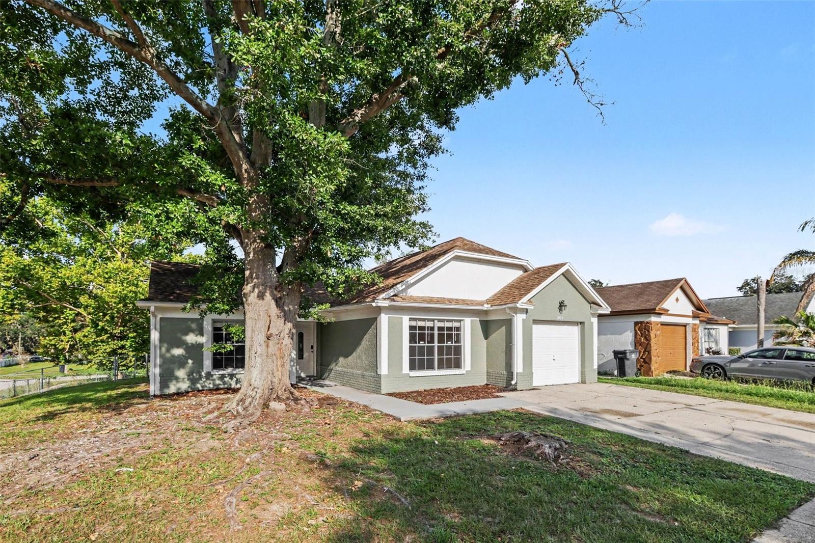 301 Regal Park Drive — photo