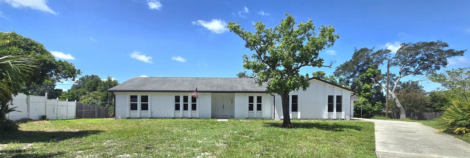 725 Tulip Court — photo