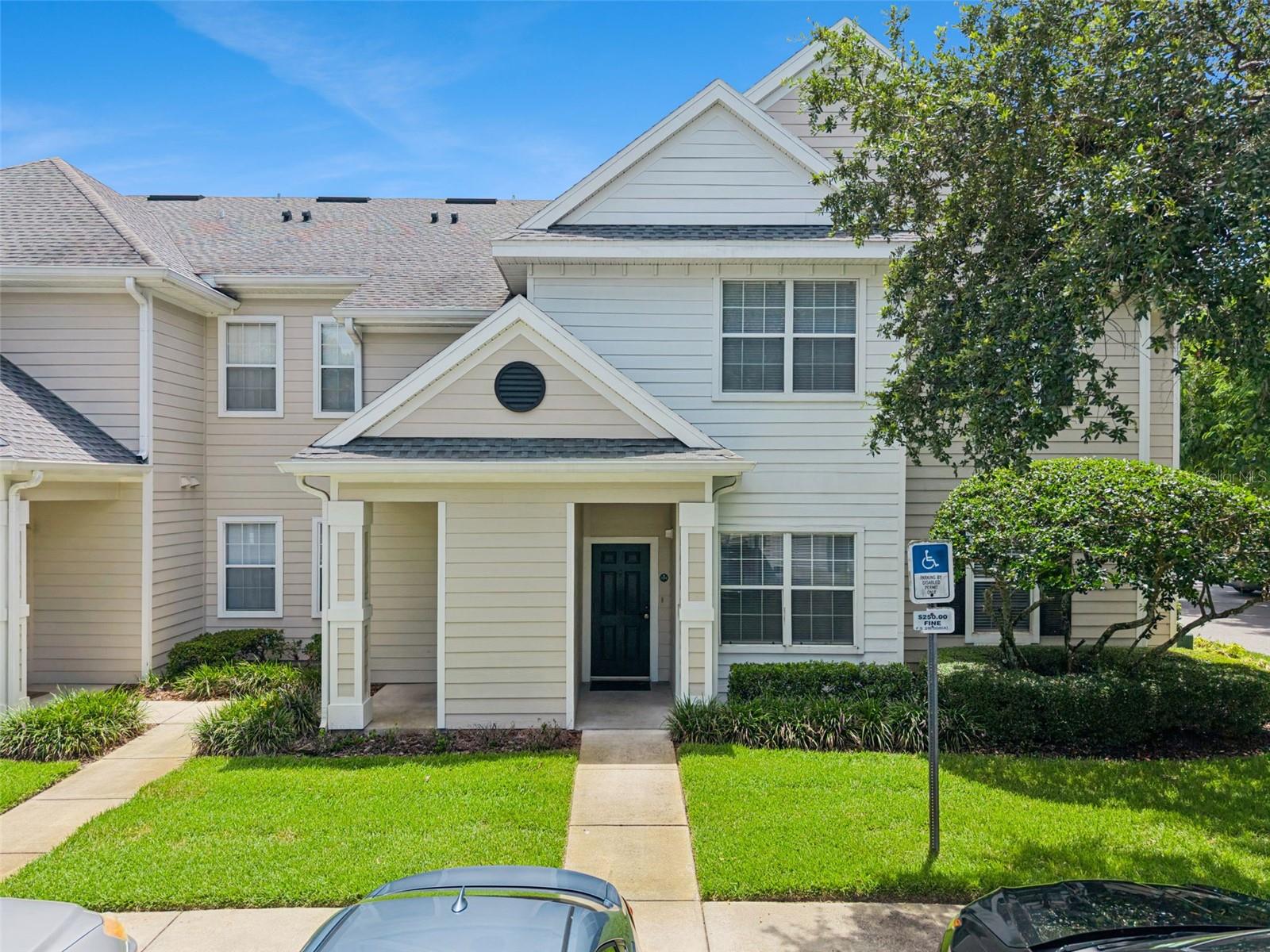 200 Southern Pecan Circle 104 — photo