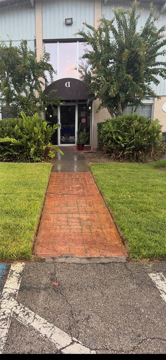 1695 Lee Road D107 — photo
