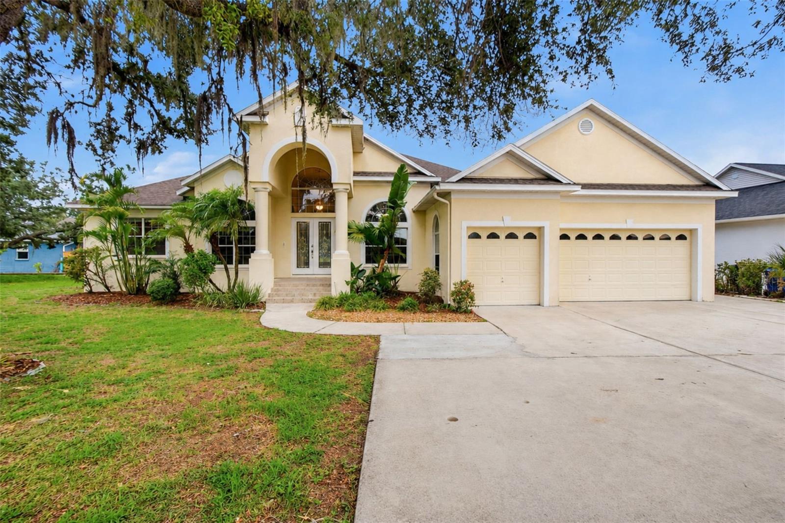 9009 Riverview Drive — photo