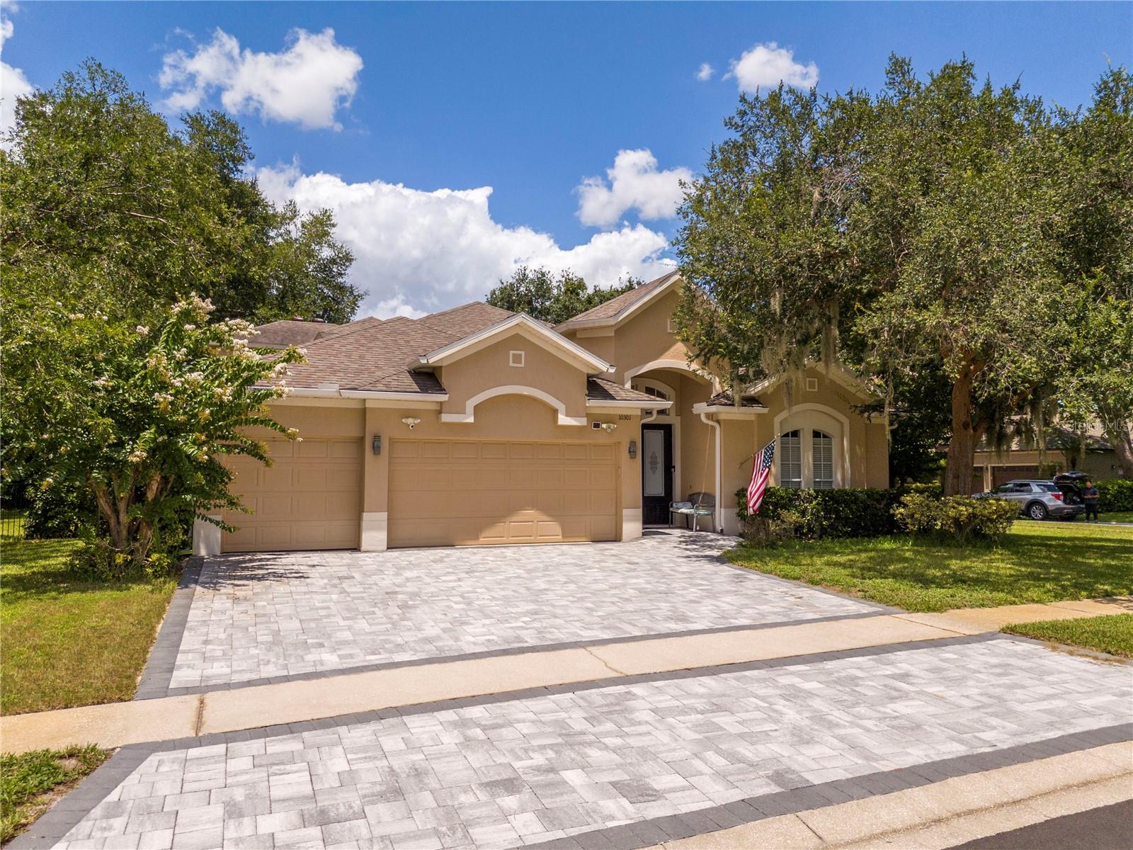 10301 Oakview Pointe Terrace — photo
