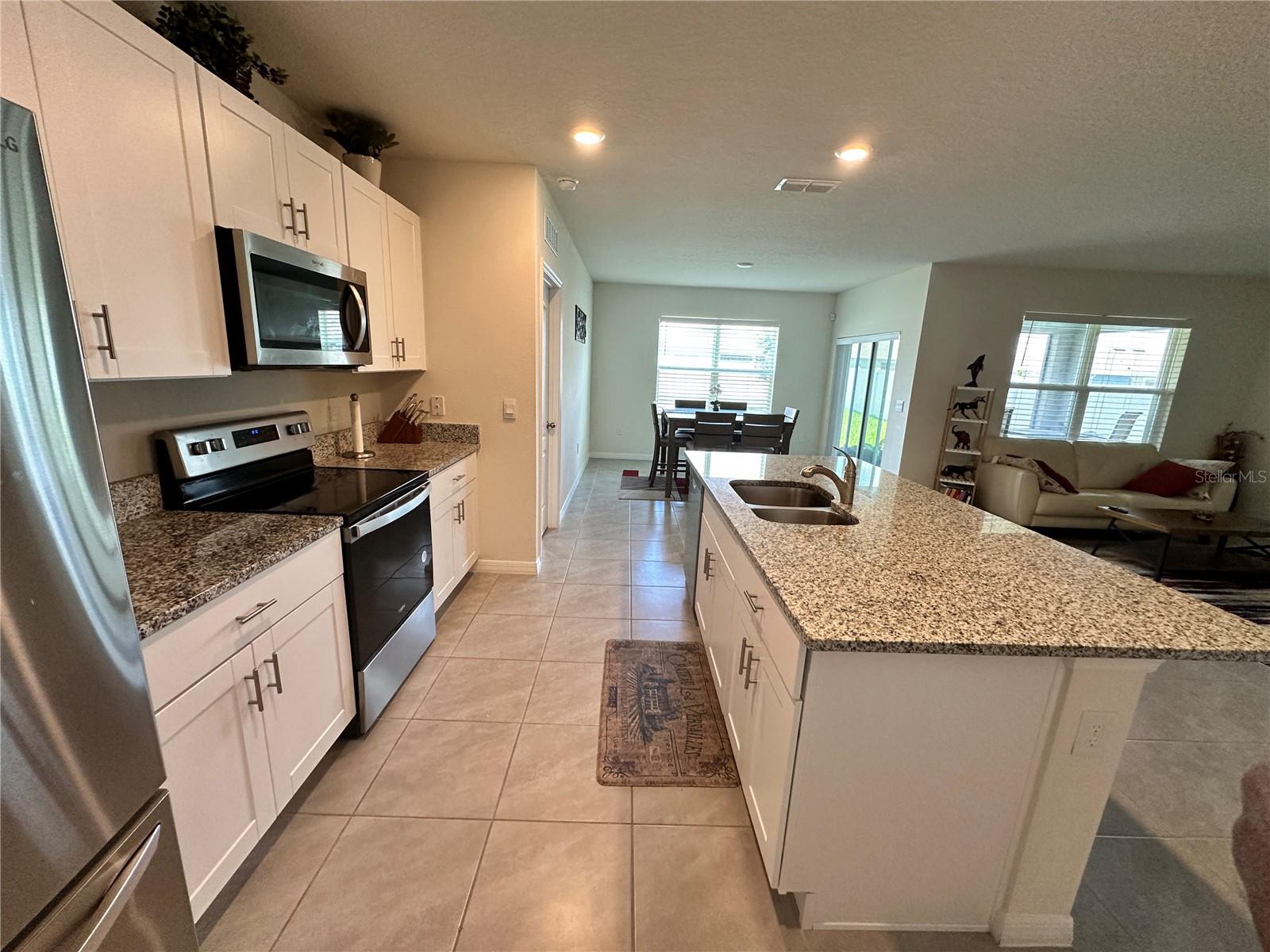 Home in KISSIMMEE, FL 34744 — photo 3