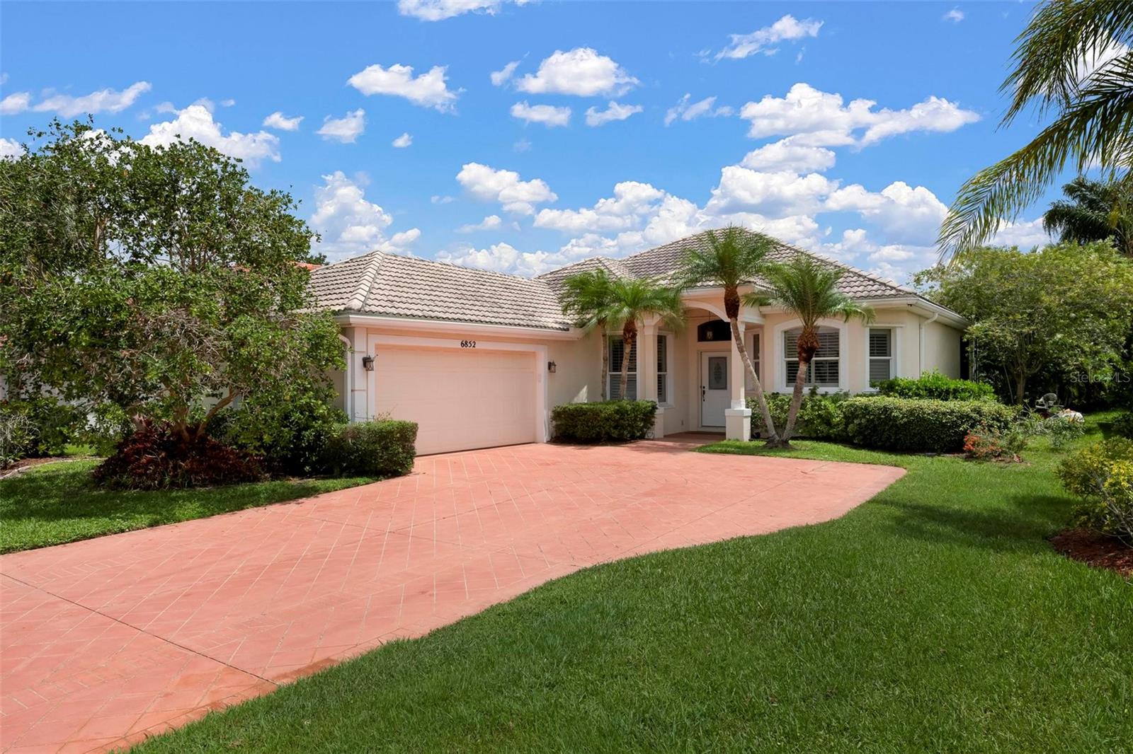 6852 Sagebrush Circle — photo