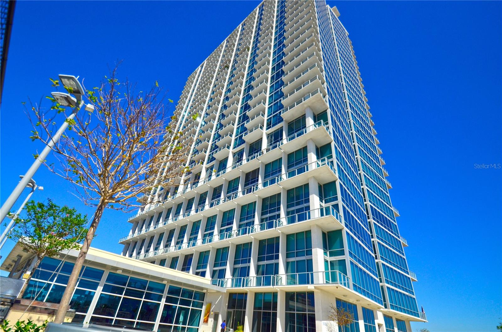 150 E Robinson Street 1415 — photo