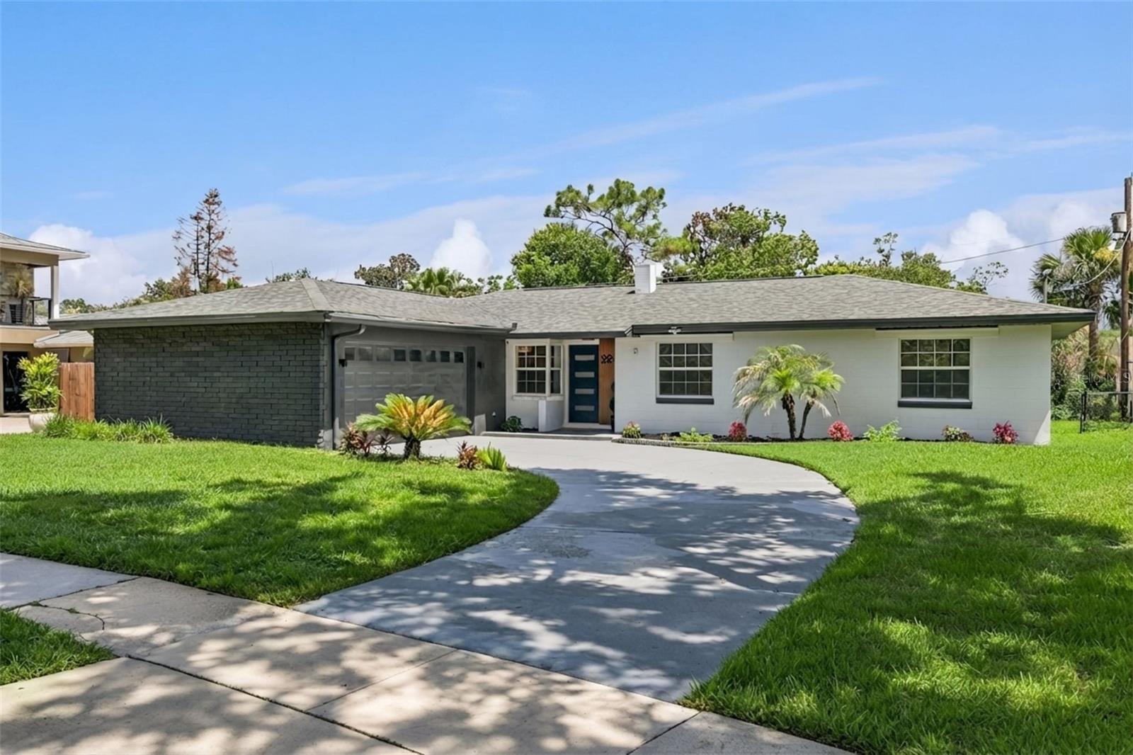 2833 Prince John Road — photo