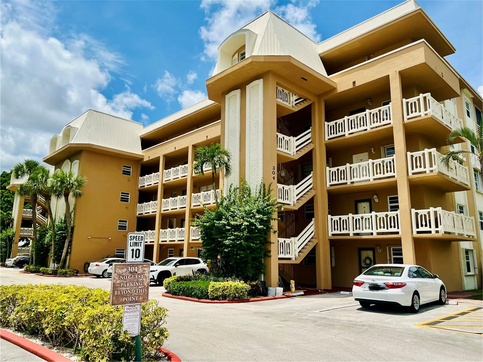 304 Golfview Road Ph7 — photo