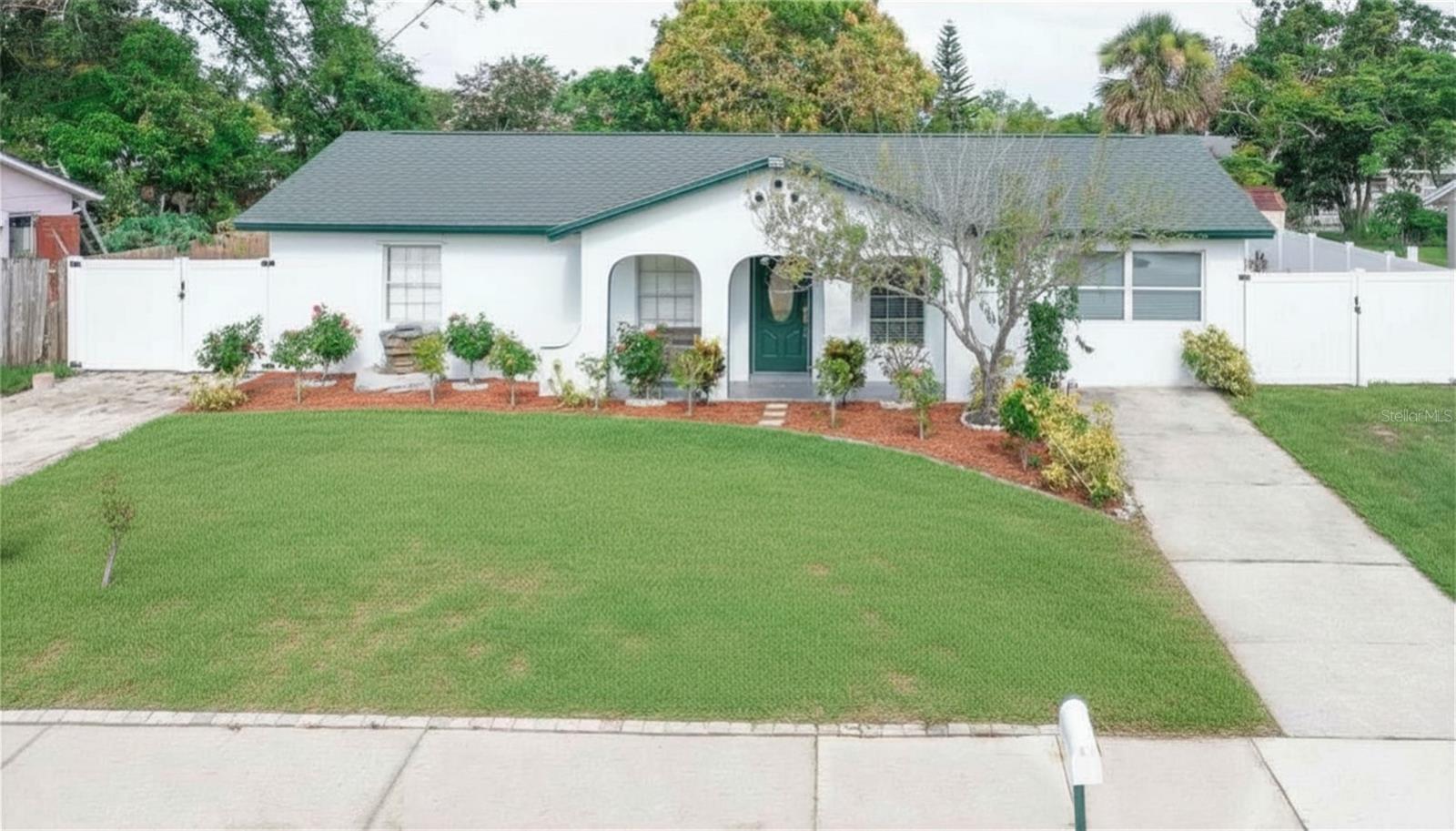 6694 Rivo Alto Avenue — photo